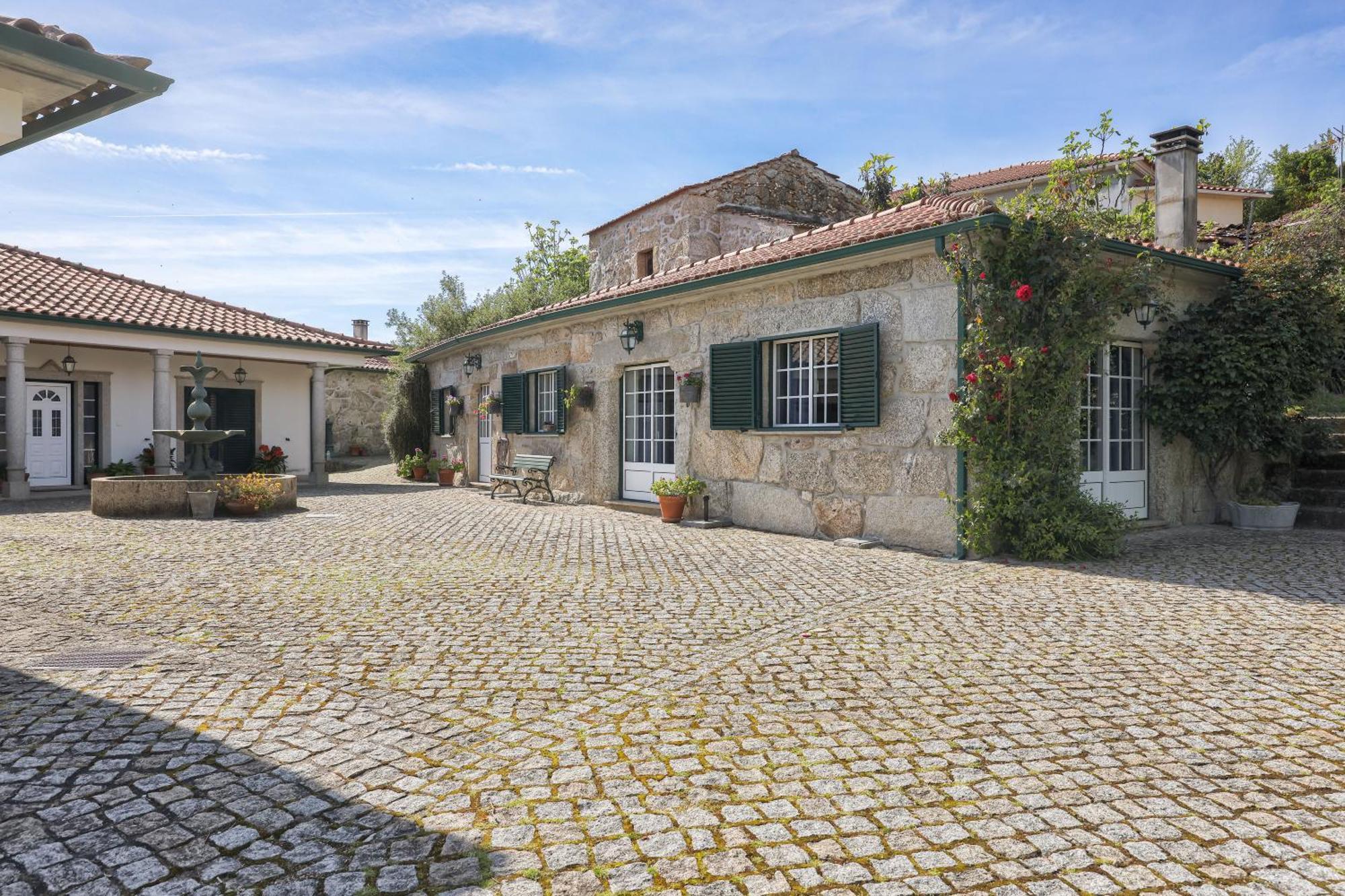 Charming Granite Cottage In Beautiful Surroundings Casal Diz Luaran gambar